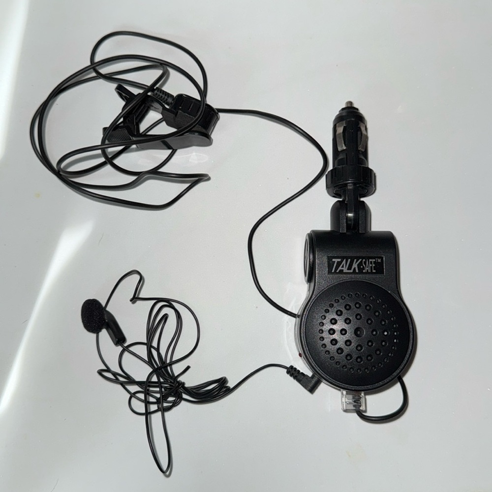 Talk safe portable cellphone speaker and headphone earbud car with no CarPlay